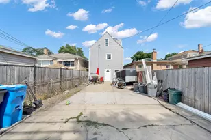 850 N Kildare Ave, Chicago, IL 60651 - Photo 28