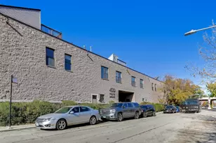 400 N Racine Ave, Chicago, IL 60642 - Photo 2