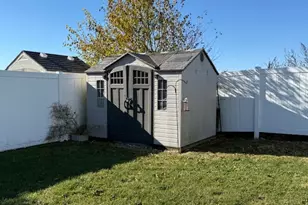 2021 Willow Brook Dr, Bourbonnais, IL 60914 - Photo 20