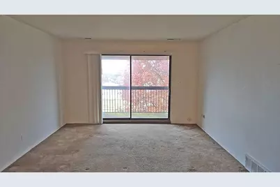 14621 Greenwood Road #406, Dolton, IL 60419 - Photo 4