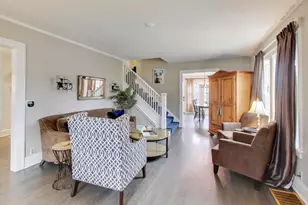 45 S Thurlow St, Hinsdale, IL 60521 - Photo 4