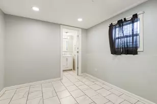 16037 Marshfield Ave, Harvey, IL 60426 - Photo 12