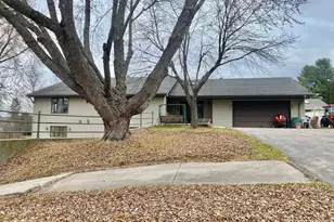 19420 Frank Ct, Woodstock, IL 60098 - Photo 1