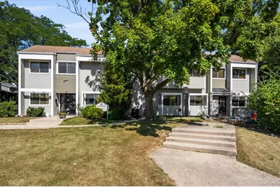 6953 Woodridge Drive, Woodridge, IL 60517 - Photo 2