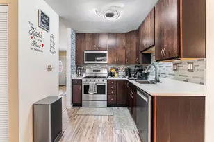 379 Stone Pl, Wheeling, IL 60090 - Photo 12