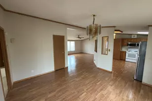 823 Fox Ln, Belvidere, IL 61008 - Photo 4