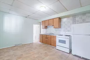 713 N George St, Clifton, IL 61727 - Photo 8