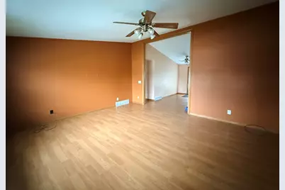 303 W Pieronnet Street #303-305, Amboy, IL 61310 - Photo 8