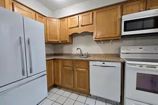 7740 Harvard St, Forest Park, IL 60130 - Photo 4