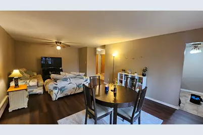 1321 S Finley Road #105, Lombard, IL 60148 - Photo 4