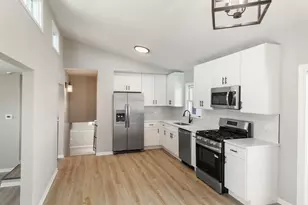 1513 Rickey Dr, Joliet, IL 60433 - Photo 2