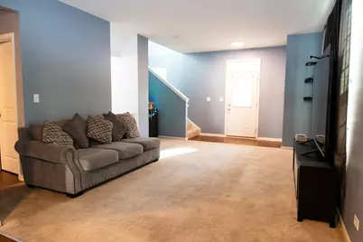 3619 Daisy Lane, Elgin, IL 60124 - Photo 6