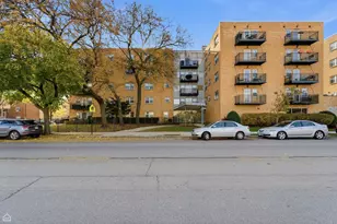 2501 W Bryn Mawr Ave, Chicago, IL 60659 - Photo 16