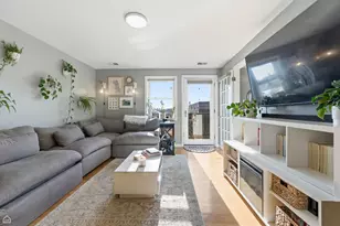 2501 W Bryn Mawr Ave, Chicago, IL 60659 - Photo 4