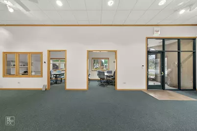 1900 W Peterson Avenue, Chicago, IL 60660 - Photo 6