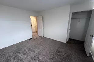 1227 Marywood Ct, Aurora, IL 60505 - Photo 12