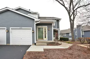 573 W Parkside Dr, Palatine, IL 60067 - Photo 1