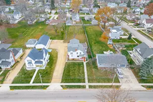 1111 Pearl St, Belvidere, IL 61008 - Photo 4