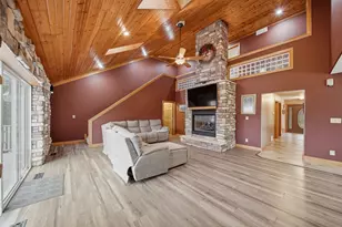 7231 S Lost Nation Rd, Dixon, IL 61021 - Photo 12