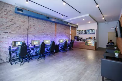 1928 W Montrose Avenue, Chicago, IL 60613 - Photo 10