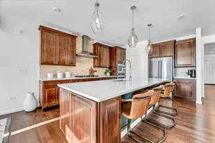 3152 Adelwood Circle, Aurora, IL 60503 - Photo 2