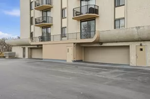 190 S Wood Dale Rd, Wood Dale, IL 60191 - Photo 4