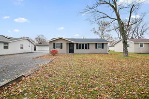 749 W New Monee Rd, Crete, IL 60417 - Photo 2