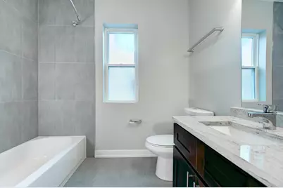 3015 W Wellington Avenue, Chicago, IL 60618 - Photo 10