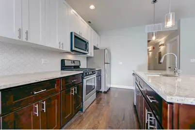 3015 W Wellington Avenue, Chicago, IL 60618 - Photo 2