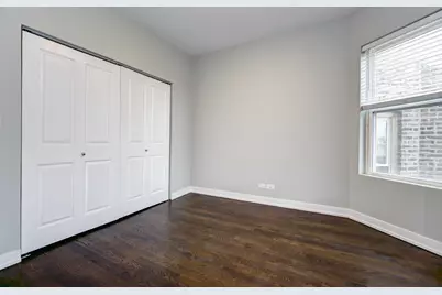 3015 W Wellington Avenue, Chicago, IL 60618 - Photo 8