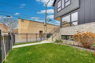3943 N Francisco Ave, Chicago, IL 60618 - Photo 32