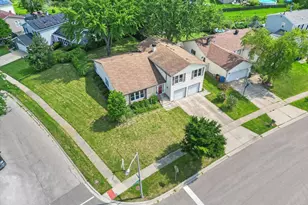 88 Hesterman Dr, Glendale Heights, IL 60139 - Photo 4