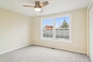 630 Woodhollow Ln, Buffalo Grove, IL 60089 - Photo 22