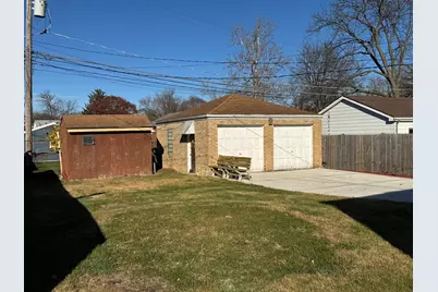 886 E Thacker Street, Des Plaines, IL 60016 - Photo 18