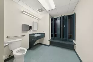 1900 W Peterson Ave, Chicago, IL 60660 - Photo 16