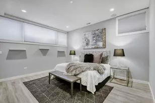 520 N Oakley Ave, Chicago, IL 60622 - Photo 12