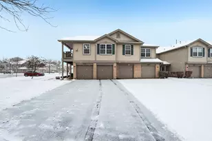 7035 Buchanan Dr, Gurnee, IL 60031 - Photo 4