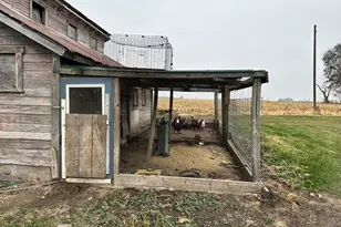 18683 Malvern Rd, Morrison, IL 61270 - Photo 6