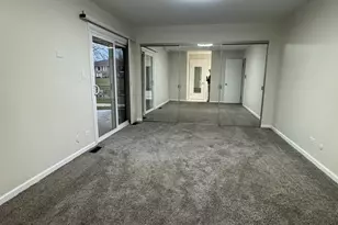 1820 W Surrey Park Ln, Arlington Heights, IL 60005 - Photo 16