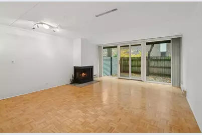 840 Michigan Avenue #10, Evanston, IL 60202 - Photo 2