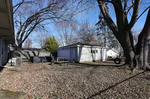 623 Kenilworth St, Grayslake, IL 60030 - Photo 18