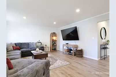 623 Kenilworth Street, Grayslake, IL 60030 - Photo 8