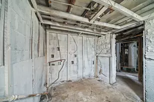 11615 S Lafayette Ave, Chicago, IL 60628 - Photo 14