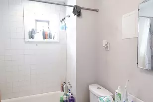 3601 W 58th Pl, Chicago, IL 60629 - Photo 18