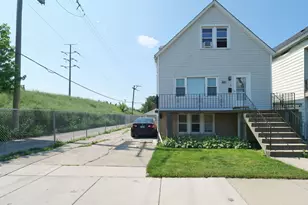 3601 W 58th Pl, Chicago, IL 60629 - Photo 32