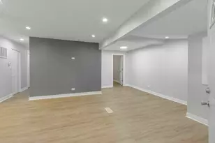 22339 Strassburg Ave, Sauk Village, IL 60411 - Photo 10