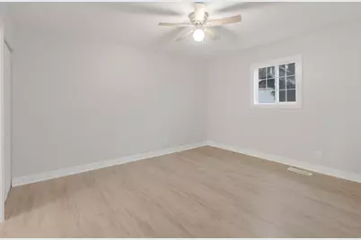 22339 Strassburg Avenue, Sauk Village, IL 60411 - Photo 12