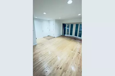 7 Wildwood Road, Elk Grove Village, IL 60007 - Photo 2