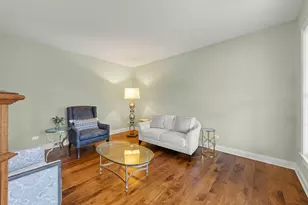 310 Chick Evans St, Bolingbrook, IL 60490 - Photo 12