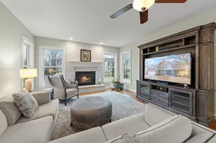 310 Chick Evans St, Bolingbrook, IL 60490 - Photo 4